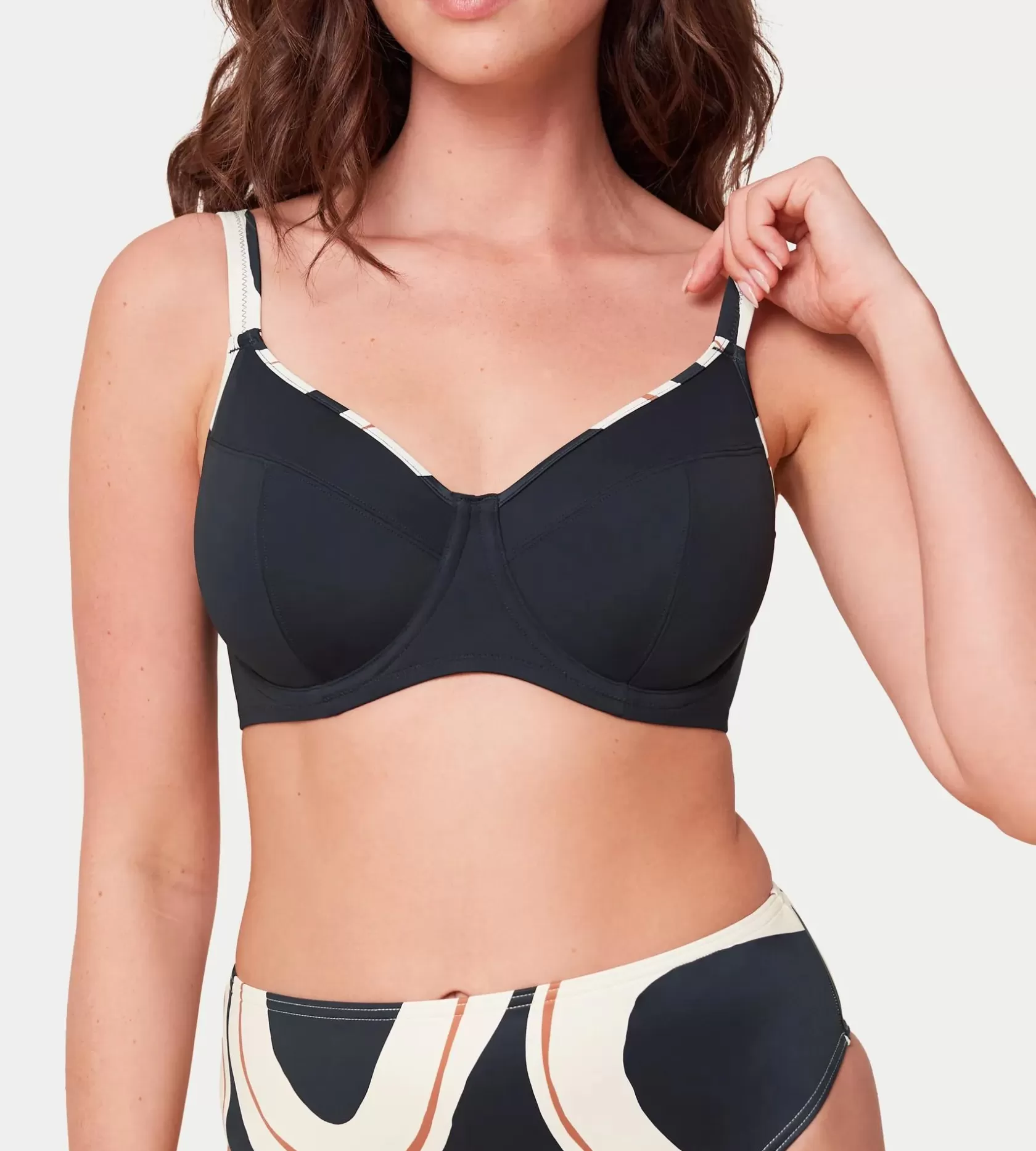 summer_allure_6-10.webp Triumph SUMMER ALLURE Black Sale