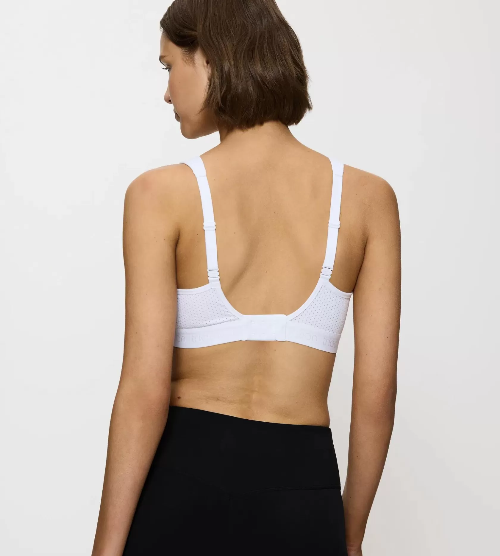 triaction_energy_lite_5-4.webp Triumph TRIACTION ENERGY LITE White Shop