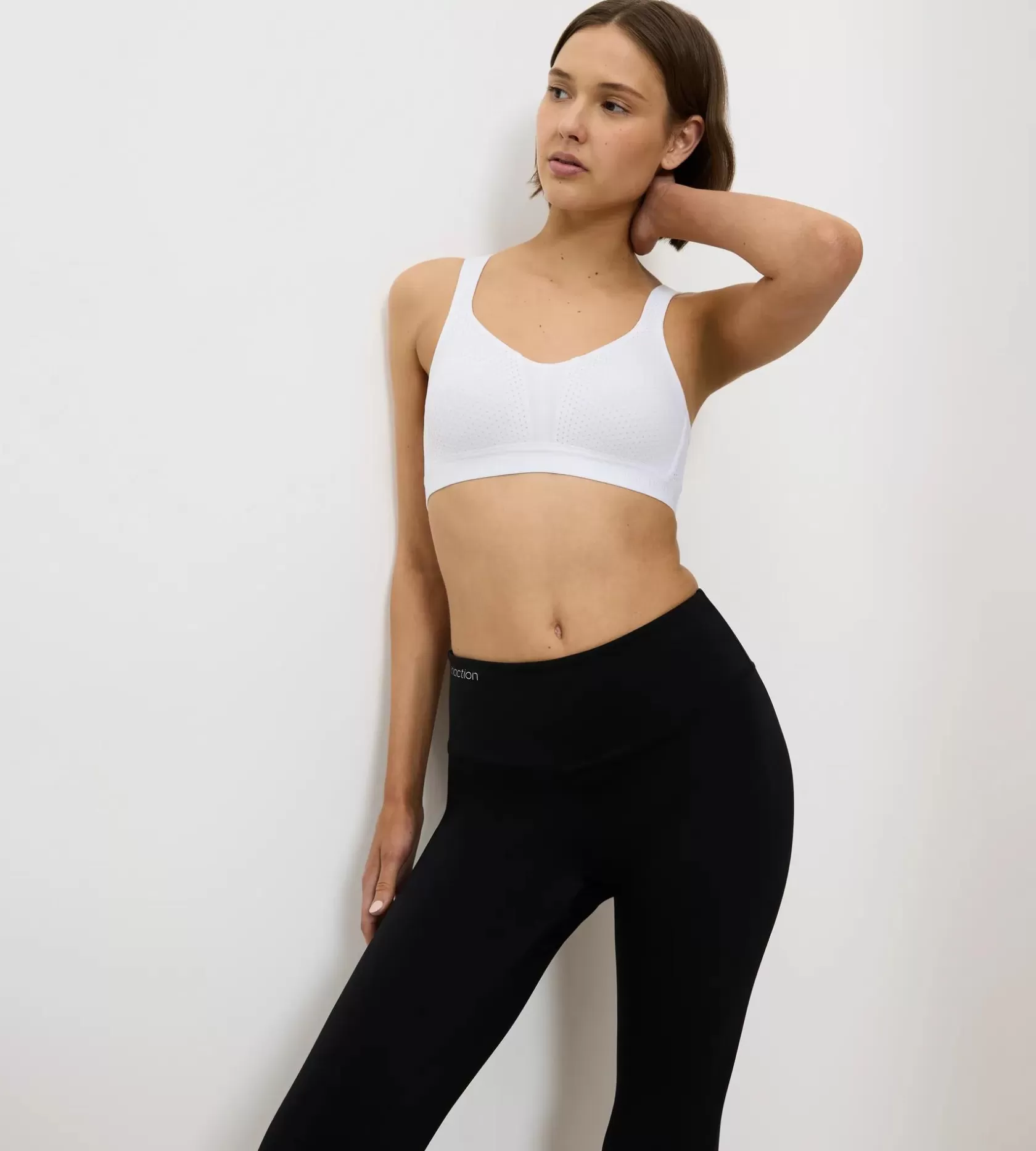 triaction_energy_lite_6-4.webp Triumph TRIACTION ENERGY LITE White Shop