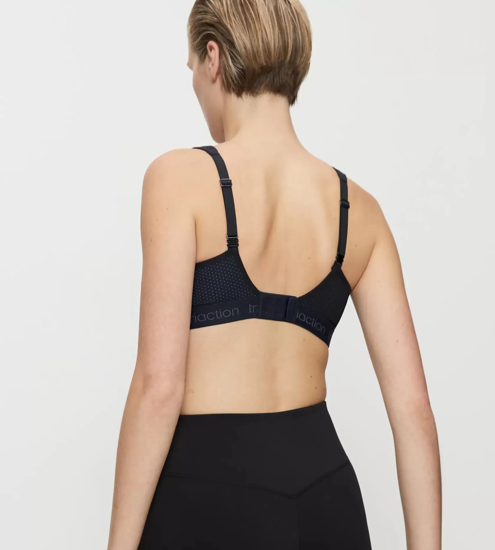 triaction_energy_lite_7-5.webp Triumph TRIACTION ENERGY LITE Black Best