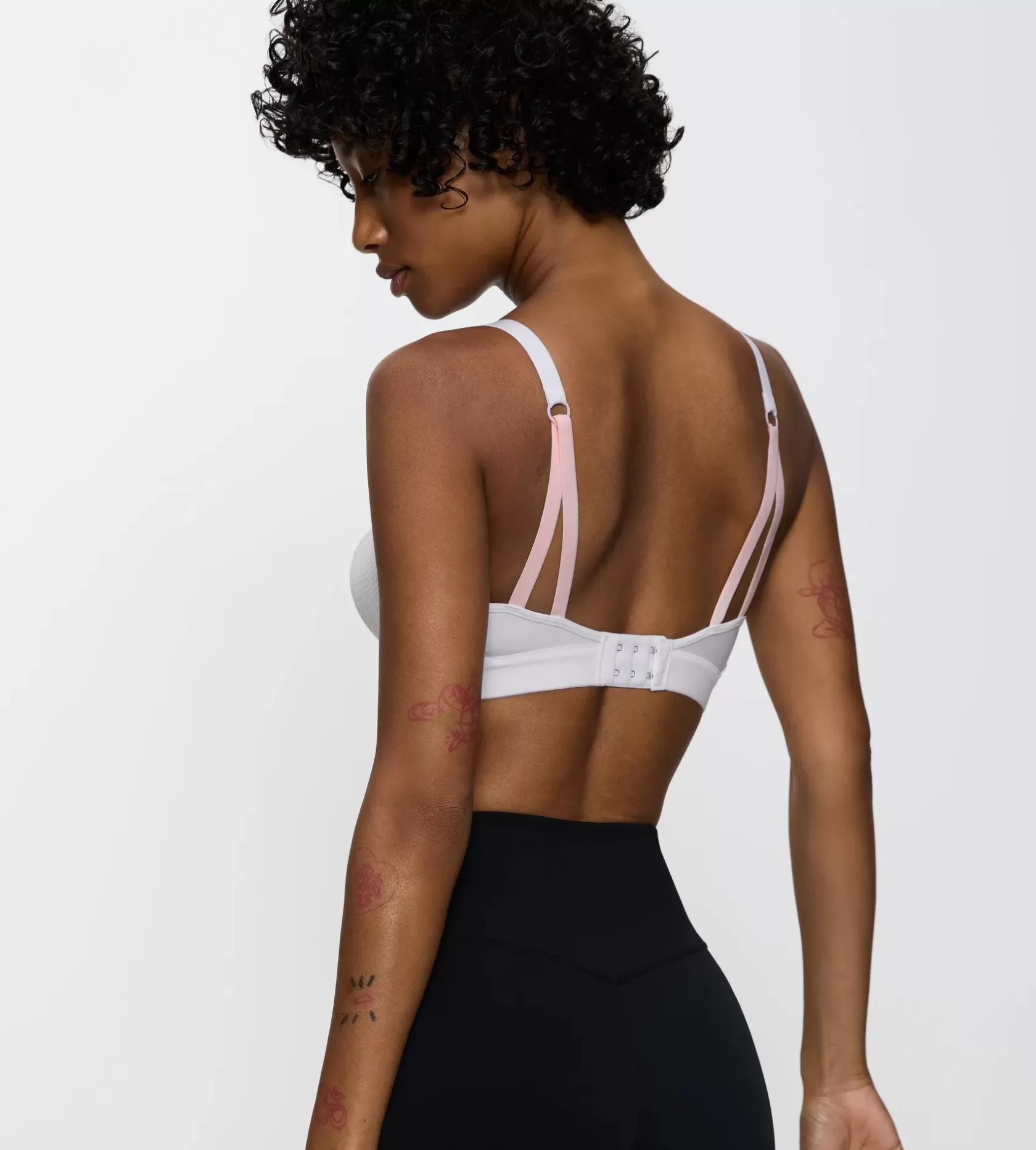 triaction_free_motion_5.webp Triumph TRIACTION FREE MOTION White Flash Sale