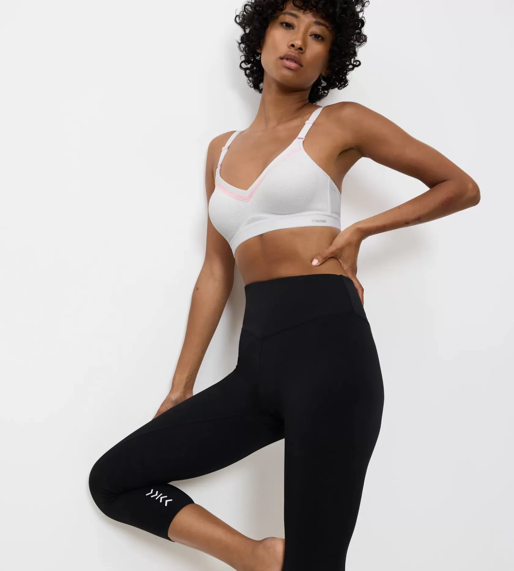 triaction_free_motion_6.webp Triumph TRIACTION FREE MOTION White Flash Sale