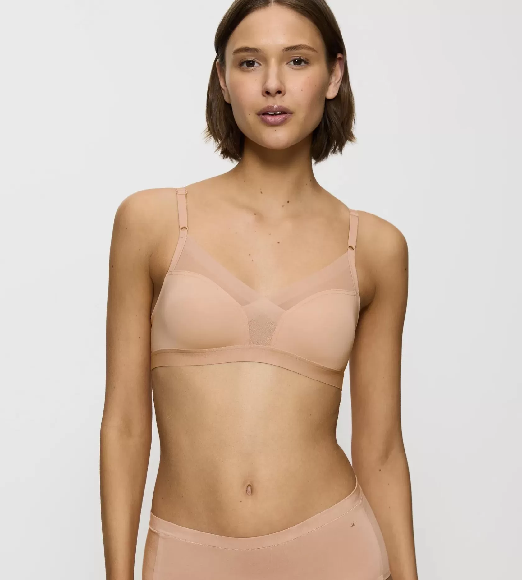 Triumph SHAPE SMART NeutralBeige Clearance