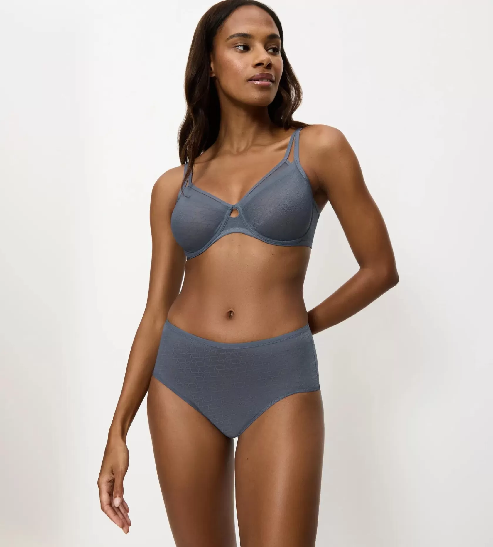 triumph_signature_sheer_6-4.webp Triumph SIGNATURE SHEER CloudyBlue Flash Sale
