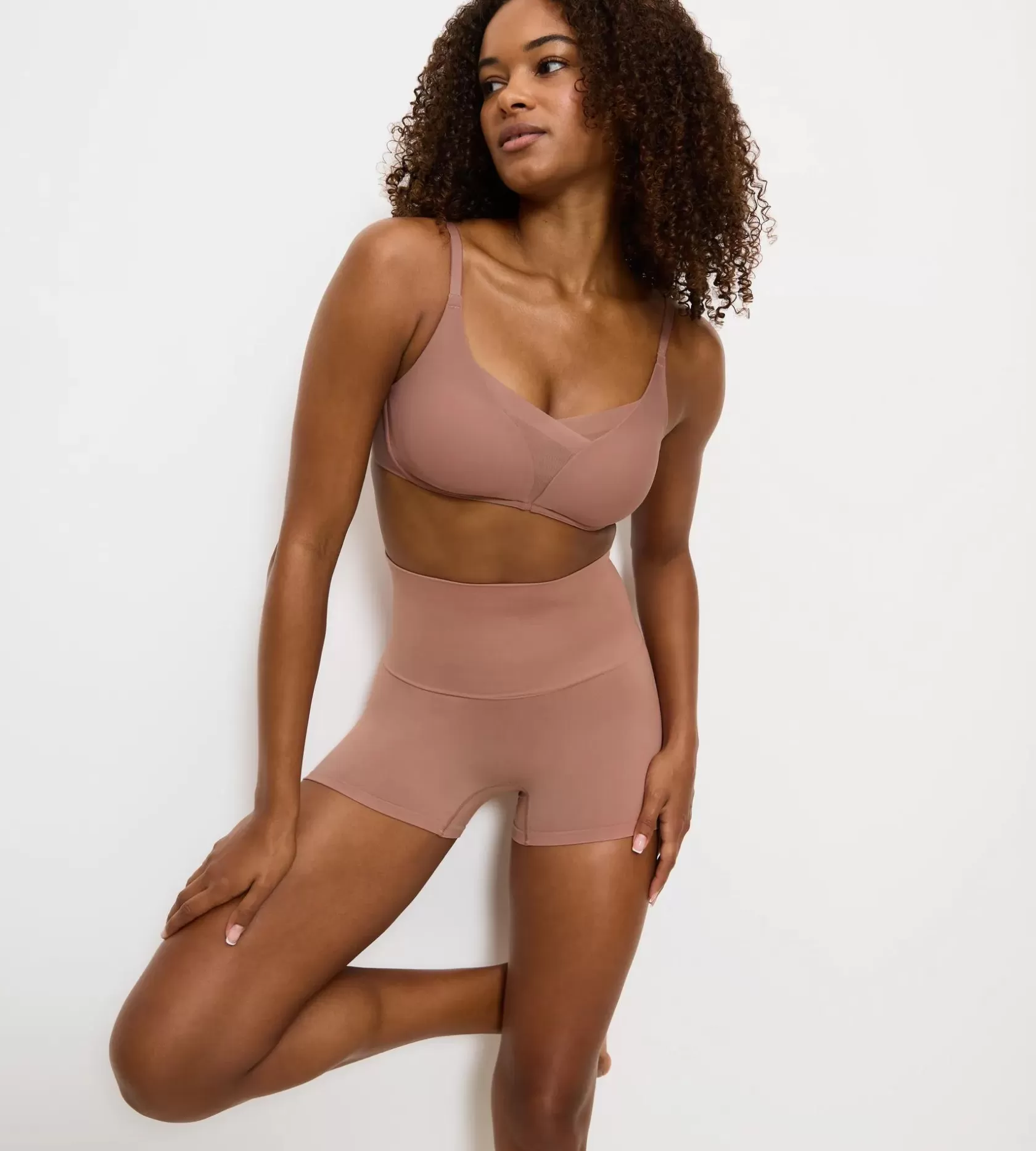 triumph_soft_sculpt_6-2.webp Triumph SOFT SCULPT Toastedalmond Store