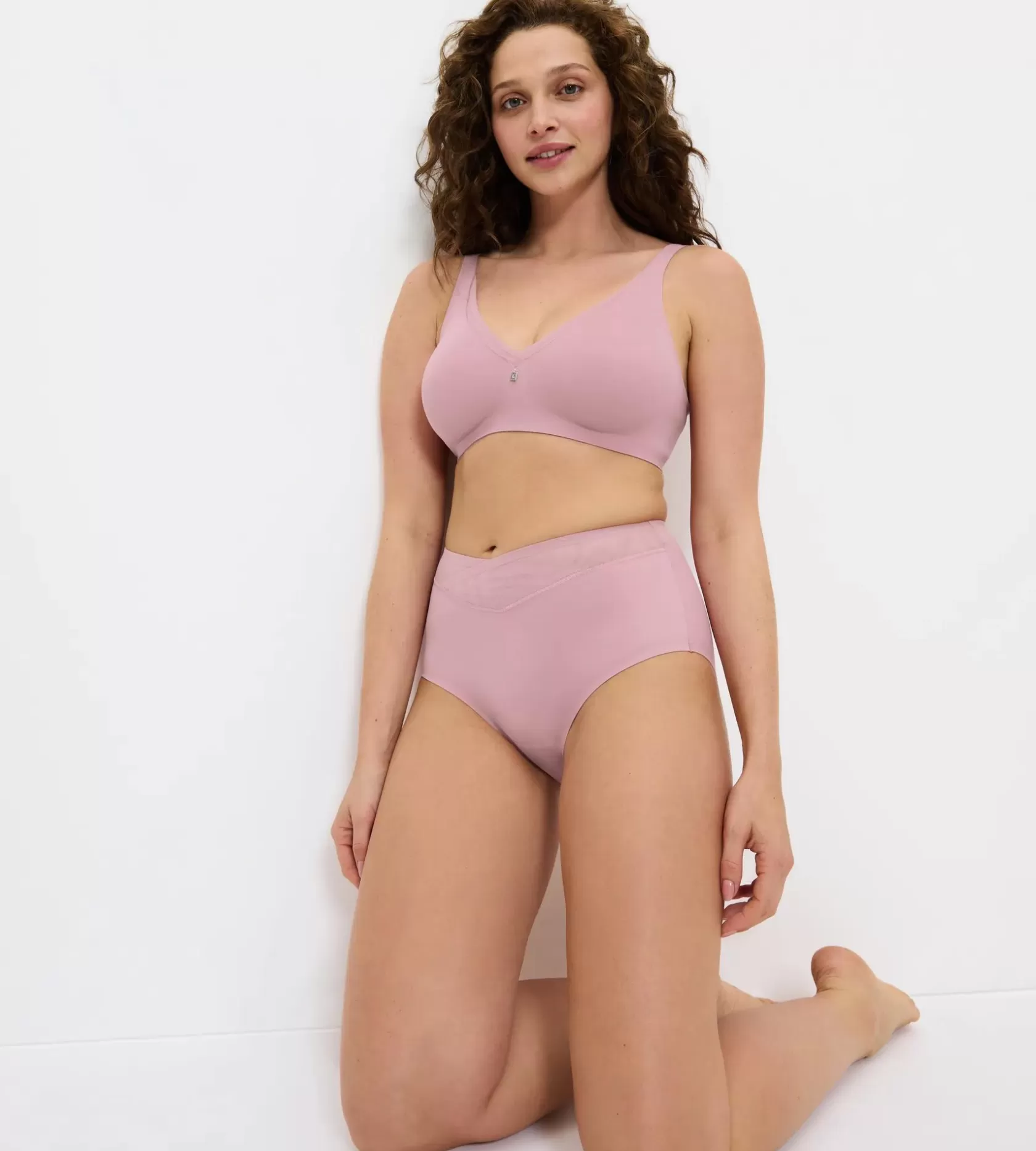 true_shape_sensation_5-12.webp Triumph TRUE SHAPE SENSATION Rosebloom Clearance