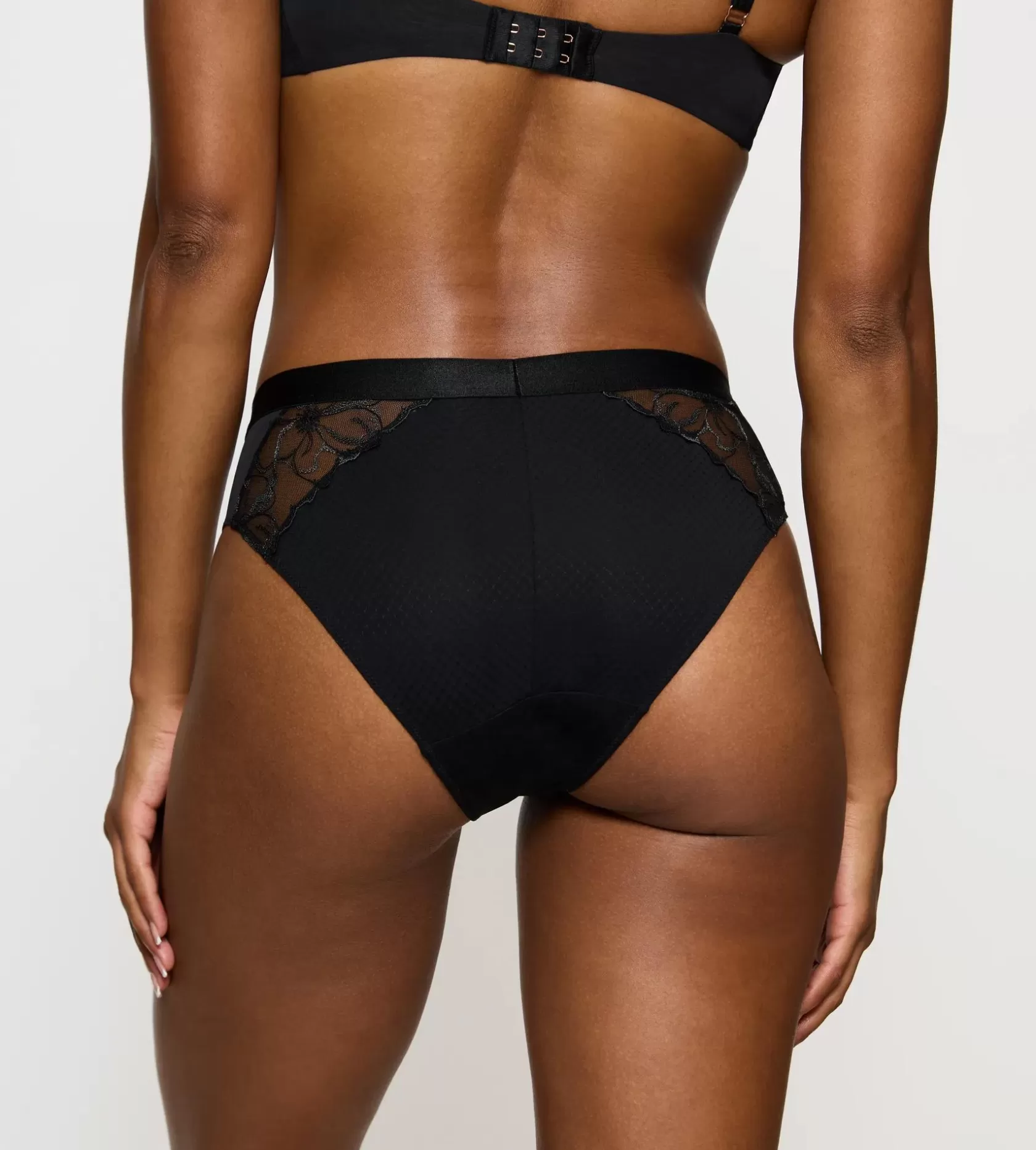 wild_azalea_florale_5-7.webp Triumph WILD AZALEA FLORALE Black Clearance