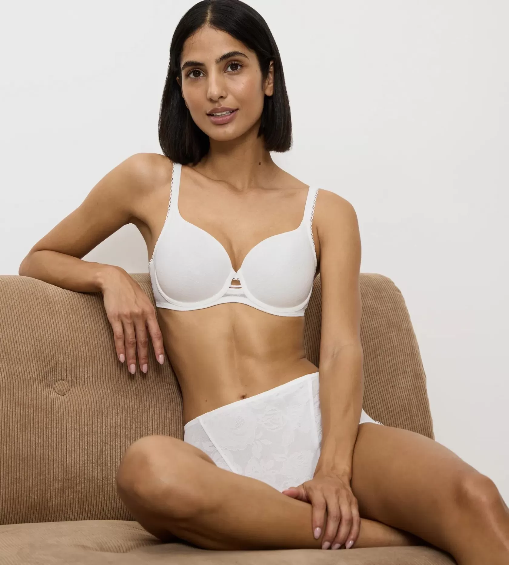 wild_rose_sensation_6-5.webp Triumph WILD ROSE SENSATION SilkWhite Outlet