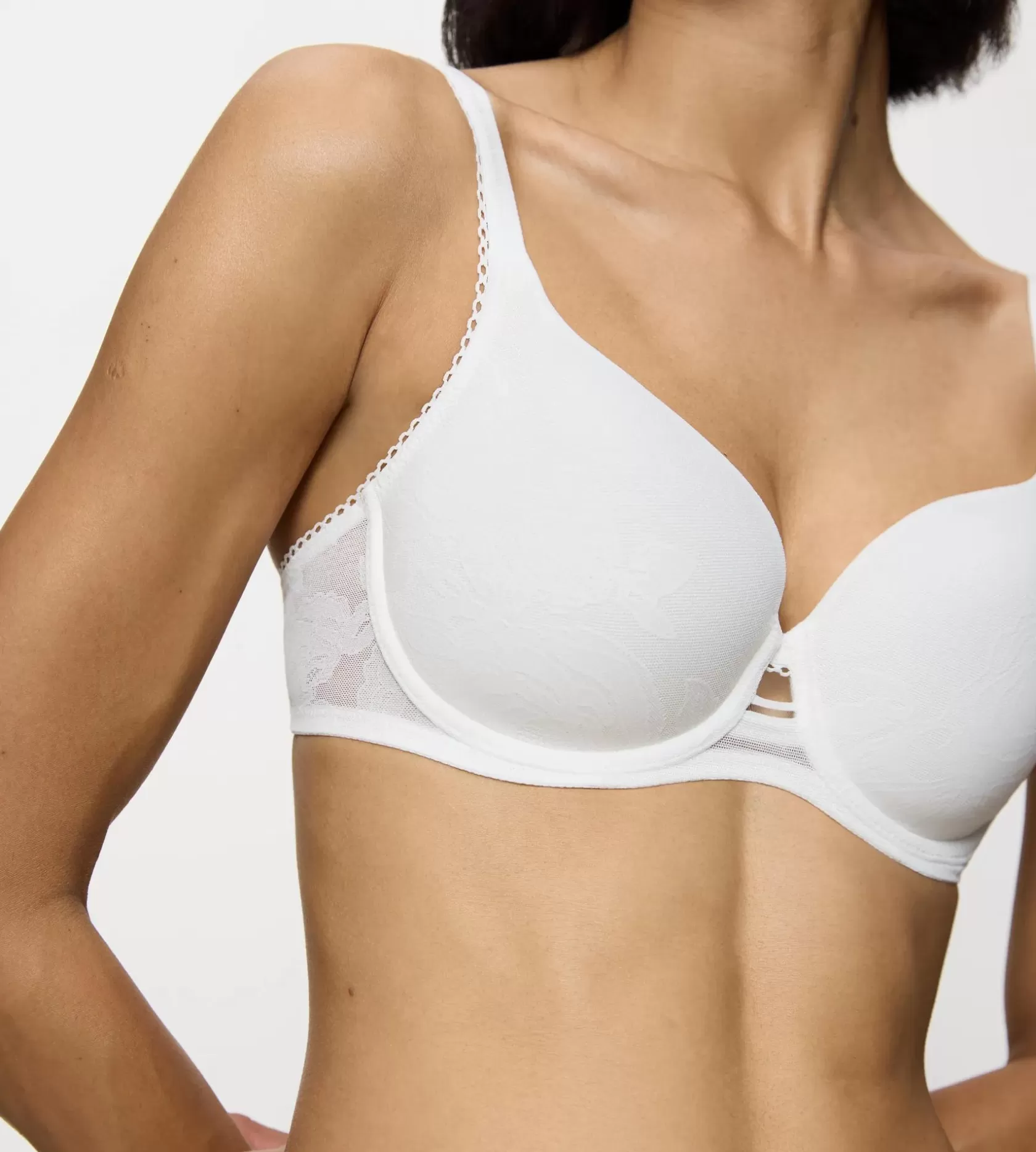 wild_rose_sensation_7-5.webp Triumph WILD ROSE SENSATION SilkWhite Outlet